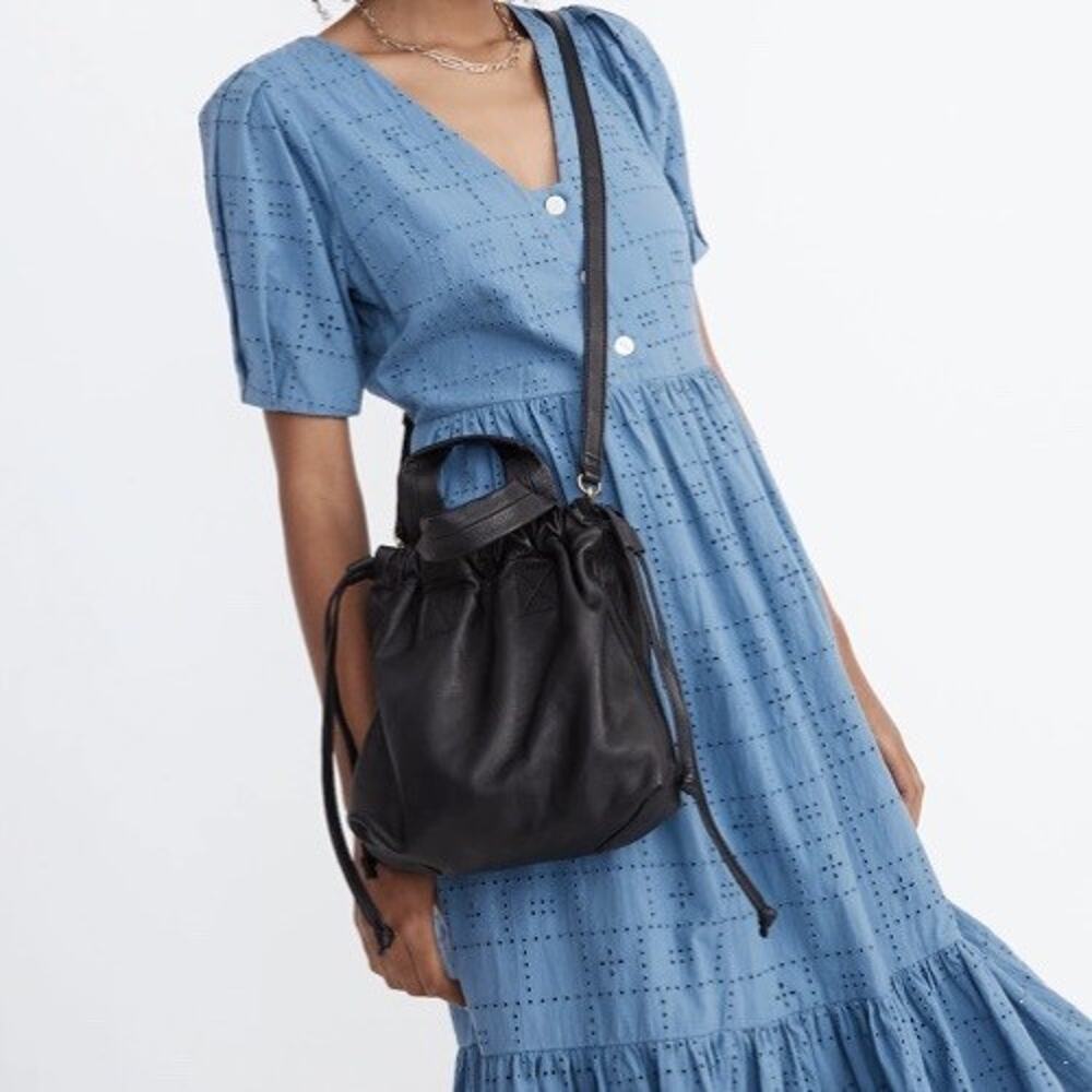 Madewell The Piazza Crossbody Bag Black Leather Drawstring Bucket Purse NH025